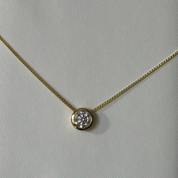 Jewelry - NEW .80 Carat Bezel Moissanite Diamond 18K Gold 925 Necklace